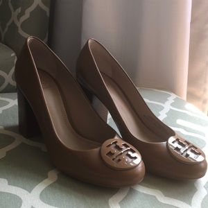 Authentic Tory Burch Brown Pumps 7